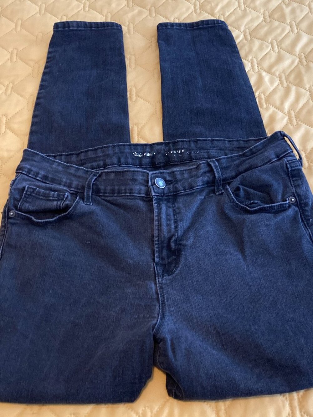 Old Navy Stretchy Jeans Size 16 Regular - Black